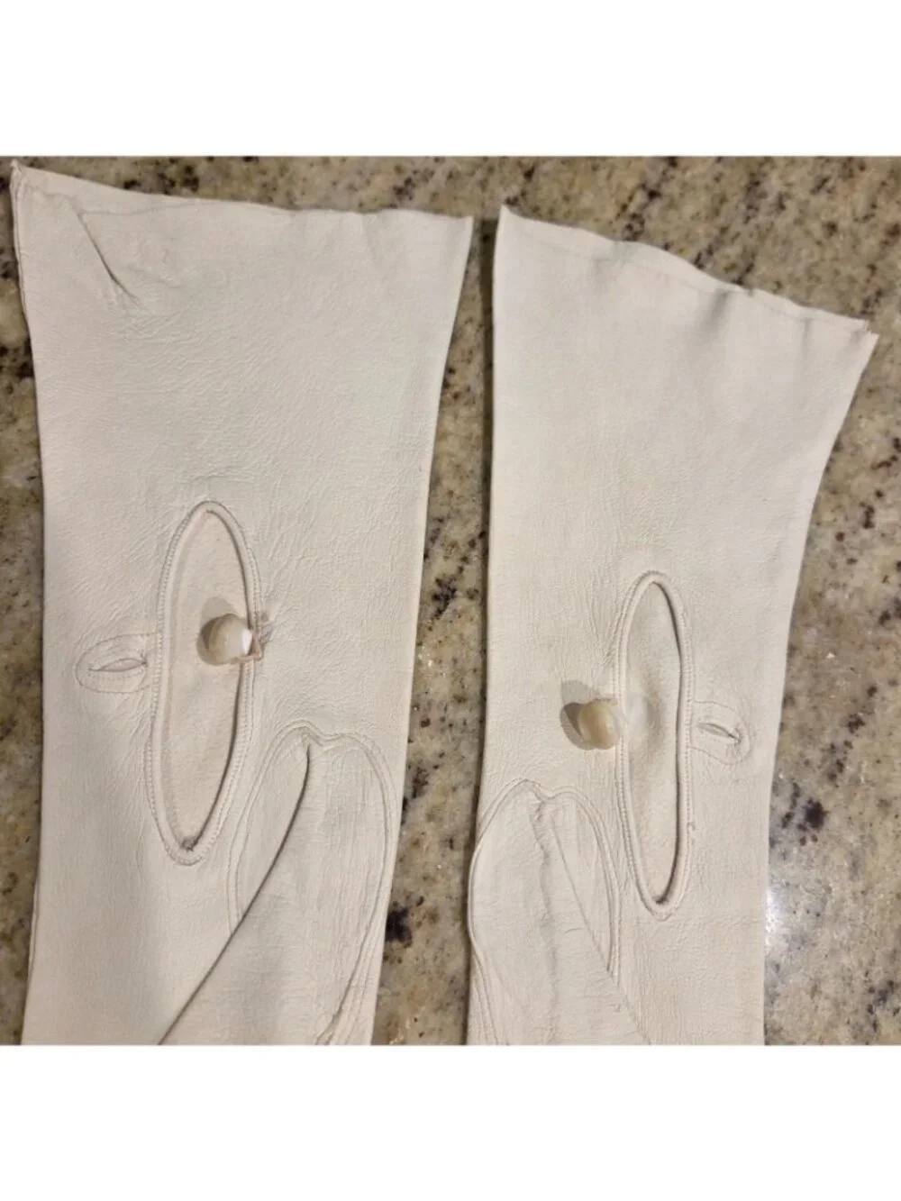 Vintage Size S Off-White Leather Formal Gloves Wrist Button 13